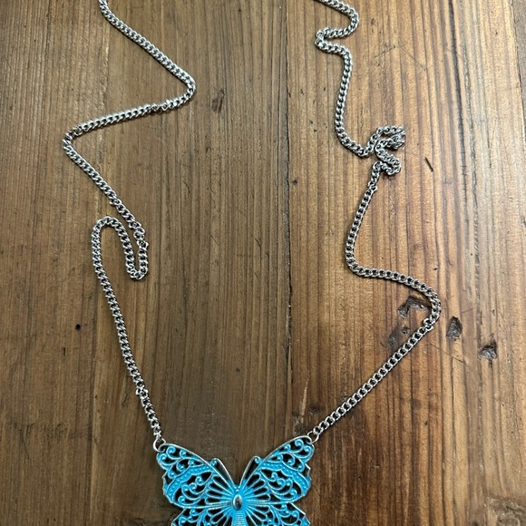 Elegant Blue Butterfly Pendant Necklace - Picture 2 of 2